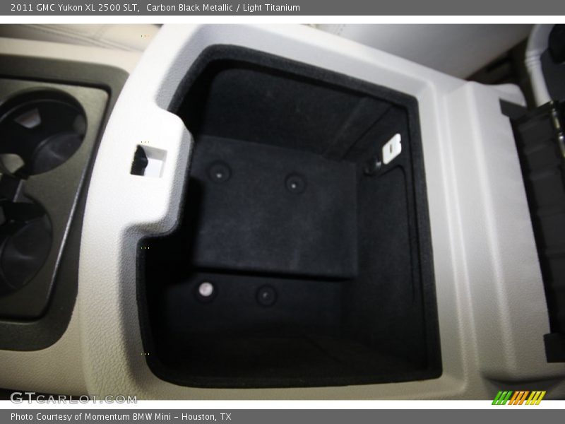 Carbon Black Metallic / Light Titanium 2011 GMC Yukon XL 2500 SLT