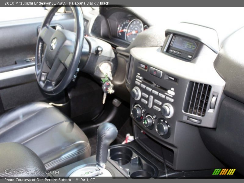 Kalapana Black / Black 2010 Mitsubishi Endeavor SE AWD