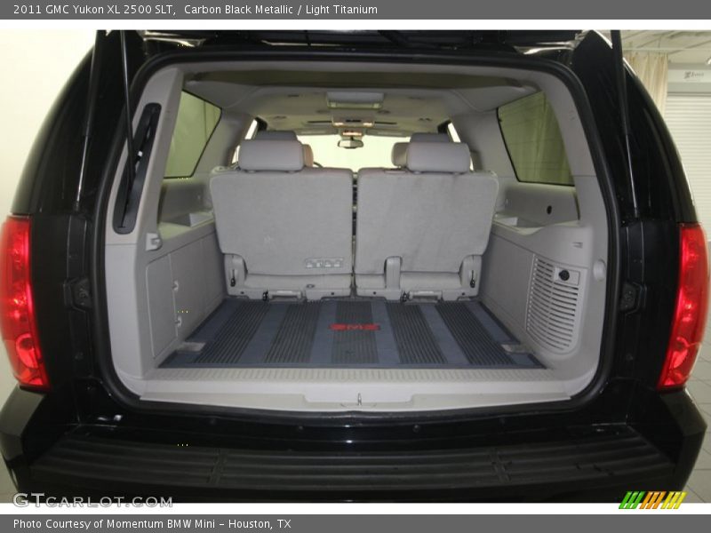  2011 Yukon XL 2500 SLT Trunk