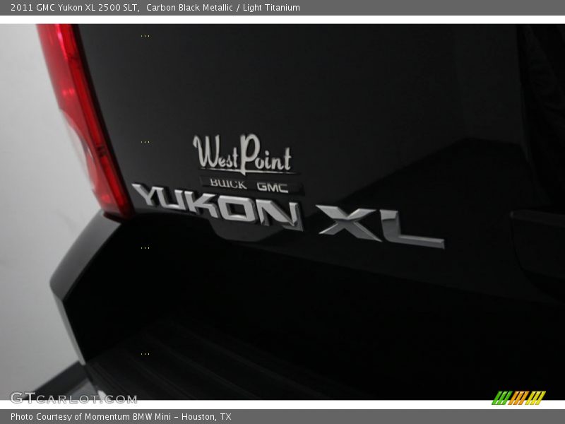 Carbon Black Metallic / Light Titanium 2011 GMC Yukon XL 2500 SLT