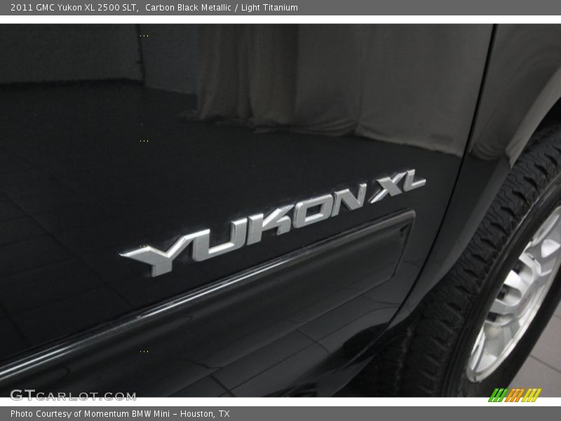 Carbon Black Metallic / Light Titanium 2011 GMC Yukon XL 2500 SLT