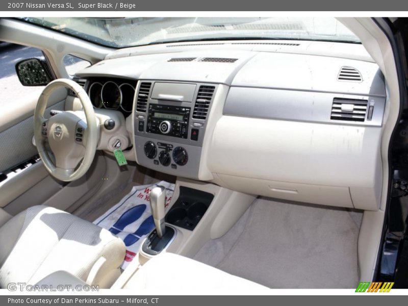 Super Black / Beige 2007 Nissan Versa SL