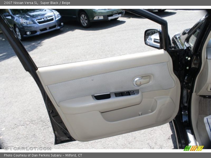 Super Black / Beige 2007 Nissan Versa SL