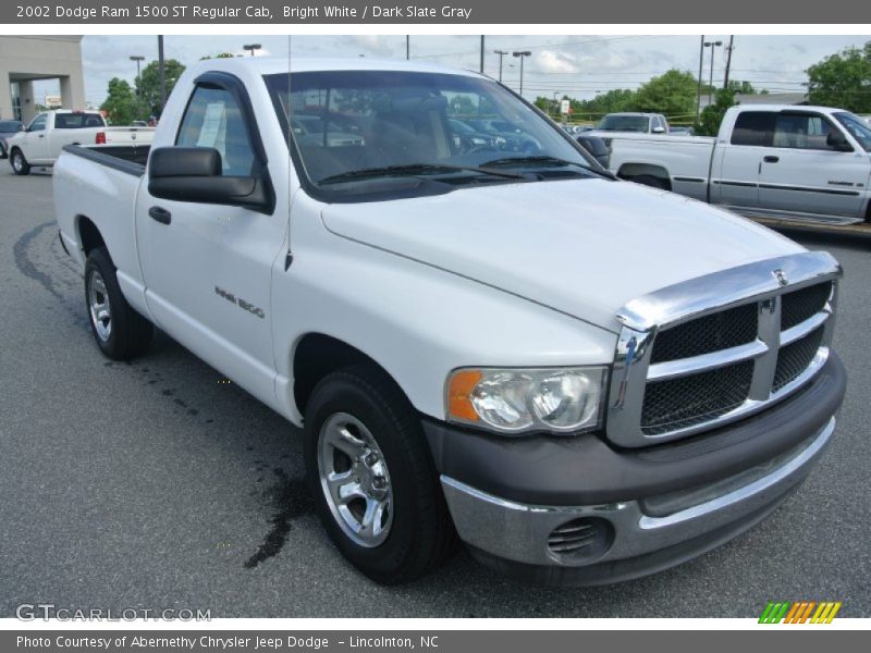 Bright White / Dark Slate Gray 2002 Dodge Ram 1500 ST Regular Cab