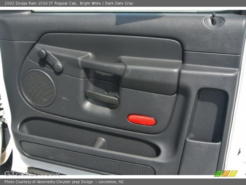 Bright White / Dark Slate Gray 2002 Dodge Ram 1500 ST Regular Cab