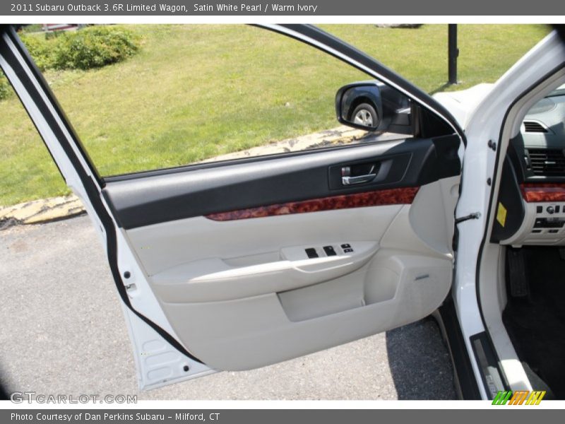 Satin White Pearl / Warm Ivory 2011 Subaru Outback 3.6R Limited Wagon