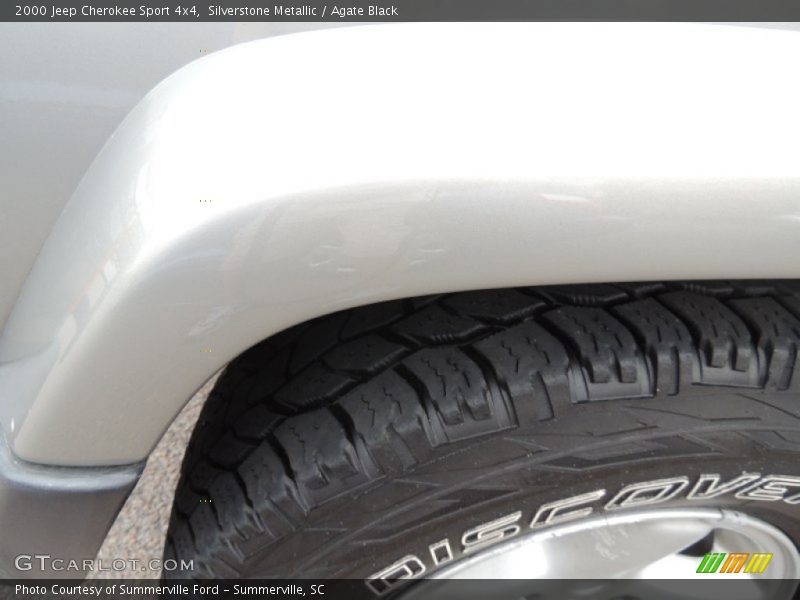 Silverstone Metallic / Agate Black 2000 Jeep Cherokee Sport 4x4