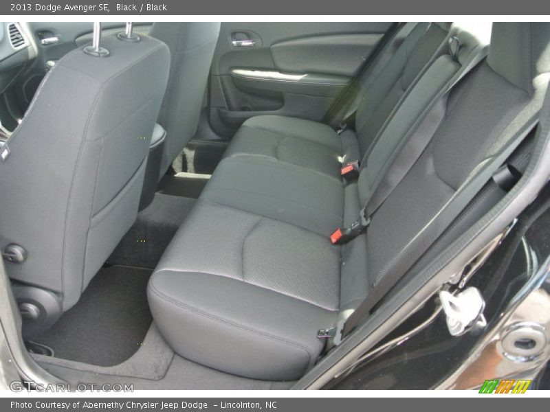 Black / Black 2013 Dodge Avenger SE