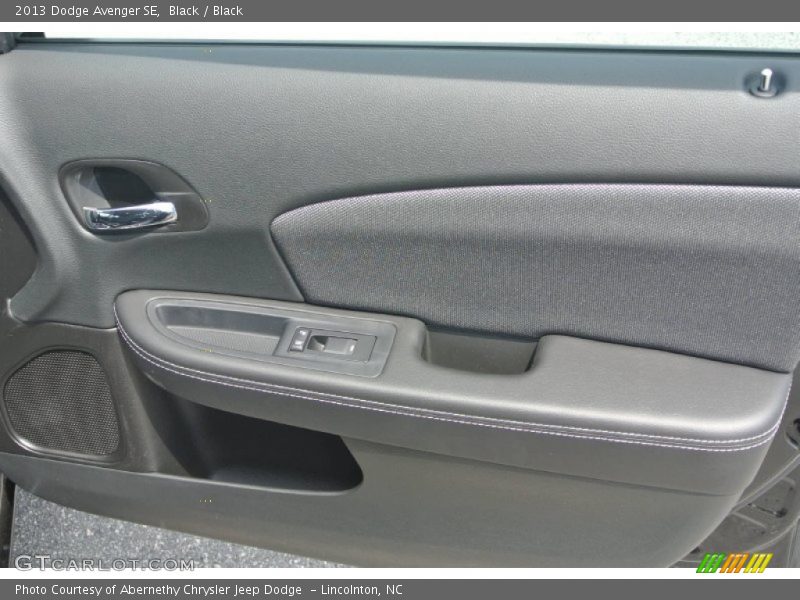 Black / Black 2013 Dodge Avenger SE