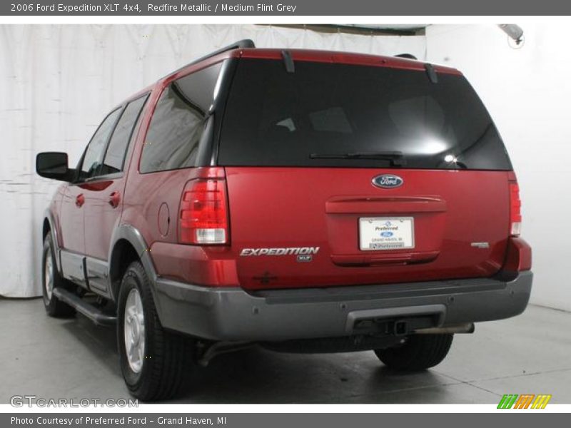 Redfire Metallic / Medium Flint Grey 2006 Ford Expedition XLT 4x4