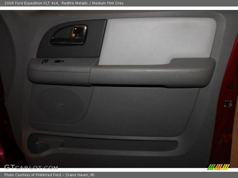 Redfire Metallic / Medium Flint Grey 2006 Ford Expedition XLT 4x4