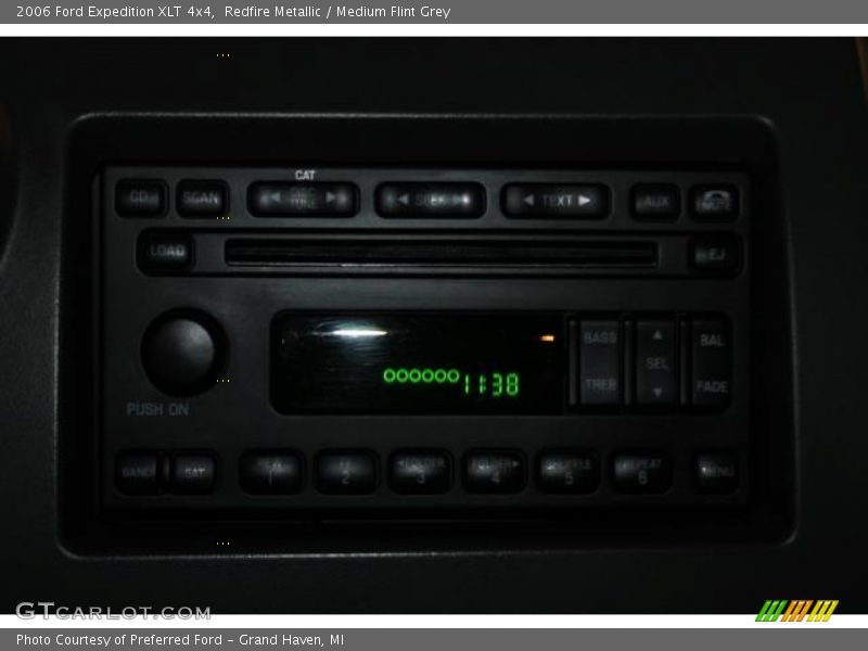 Redfire Metallic / Medium Flint Grey 2006 Ford Expedition XLT 4x4