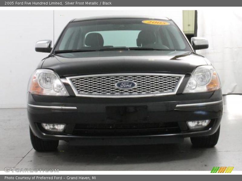 Silver Frost Metallic / Black 2005 Ford Five Hundred Limited