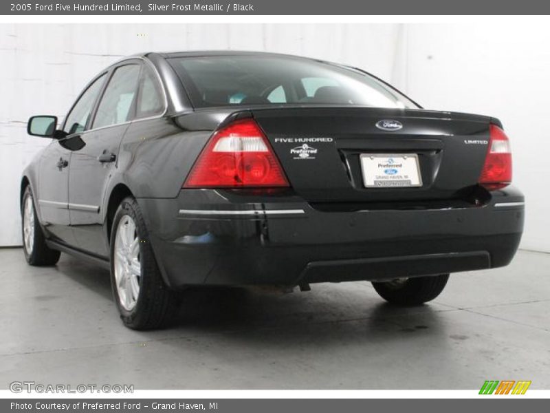 Silver Frost Metallic / Black 2005 Ford Five Hundred Limited