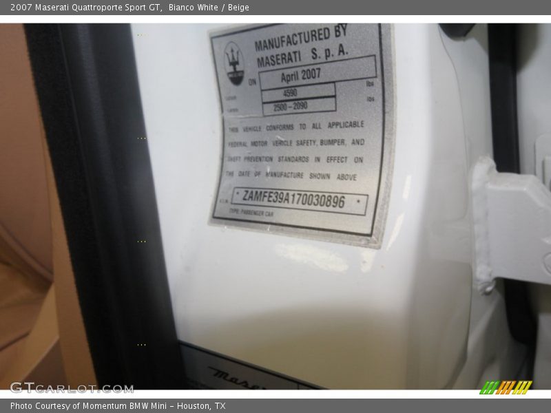 Bianco White / Beige 2007 Maserati Quattroporte Sport GT