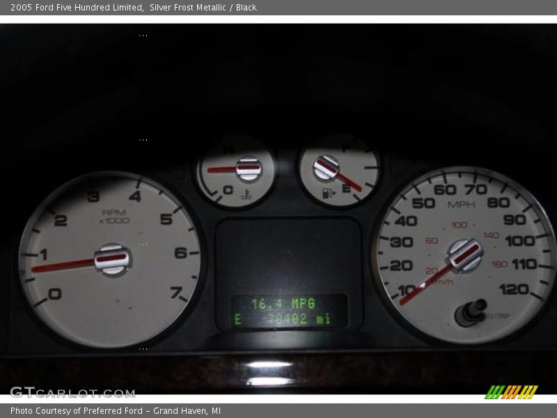 Silver Frost Metallic / Black 2005 Ford Five Hundred Limited