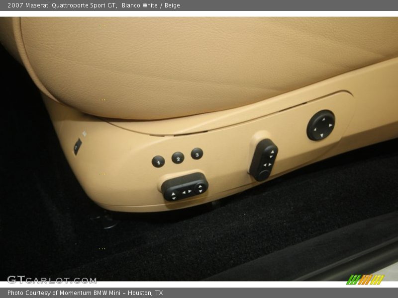 Bianco White / Beige 2007 Maserati Quattroporte Sport GT