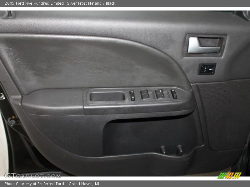 Silver Frost Metallic / Black 2005 Ford Five Hundred Limited