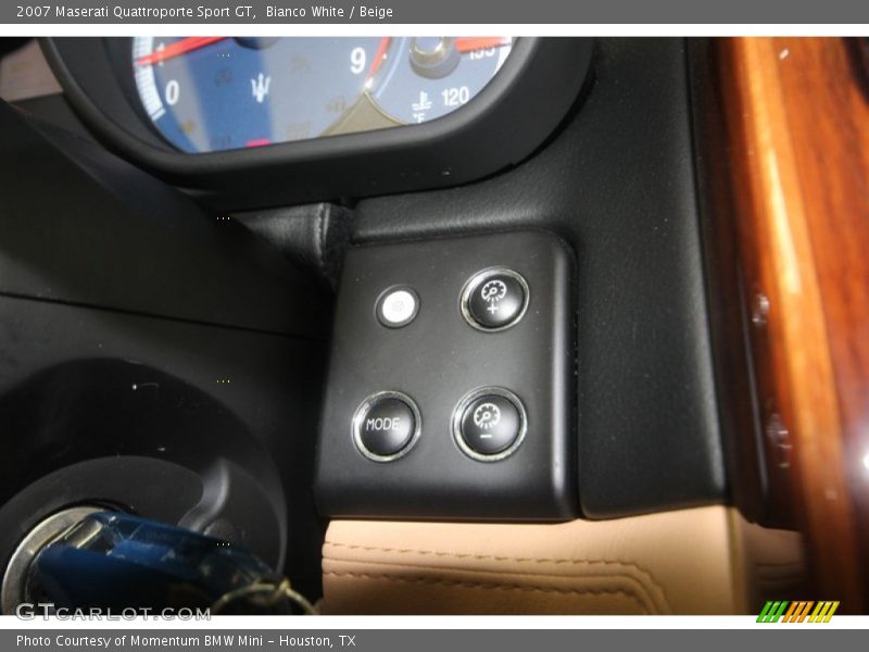 Bianco White / Beige 2007 Maserati Quattroporte Sport GT