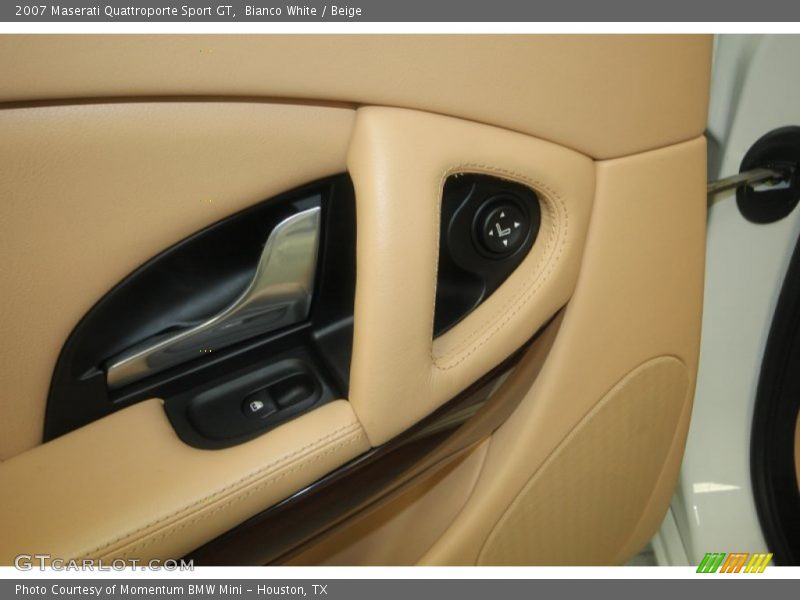 Bianco White / Beige 2007 Maserati Quattroporte Sport GT
