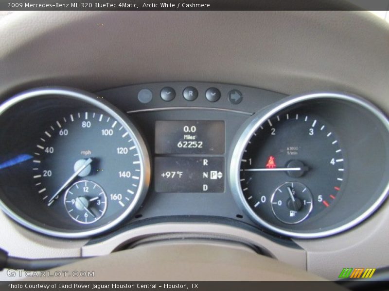 Arctic White / Cashmere 2009 Mercedes-Benz ML 320 BlueTec 4Matic