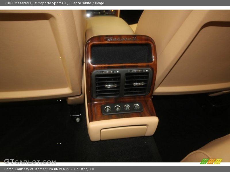 Bianco White / Beige 2007 Maserati Quattroporte Sport GT