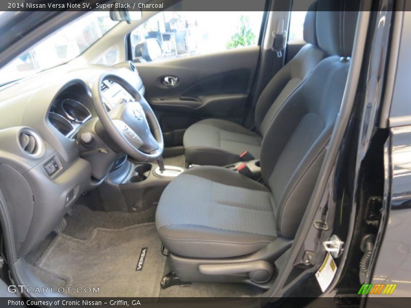  2014 Versa Note SV Charcoal Interior