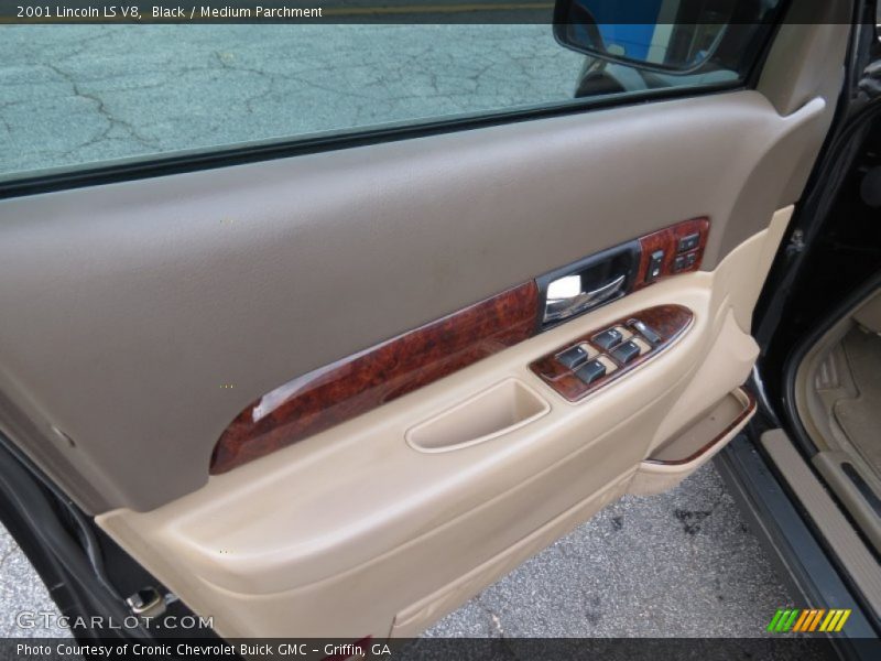 Black / Medium Parchment 2001 Lincoln LS V8