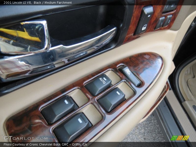 Black / Medium Parchment 2001 Lincoln LS V8