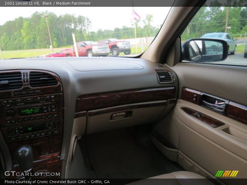 Black / Medium Parchment 2001 Lincoln LS V8