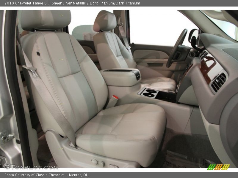 Front Seat of 2010 Tahoe LT
