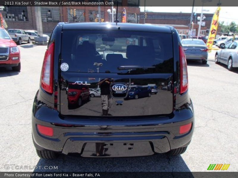 Shadow Black / Sand/Black Houndstooth Cloth 2013 Kia Soul !
