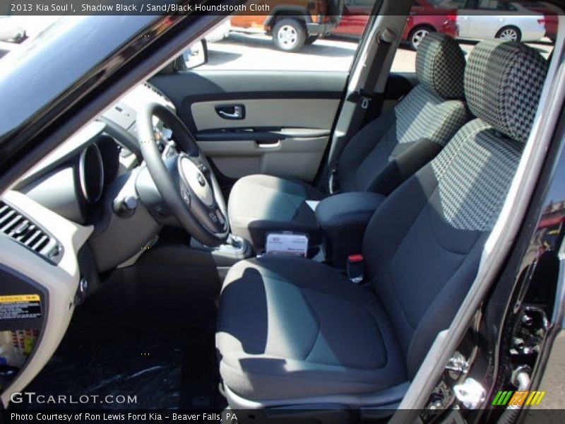 Shadow Black / Sand/Black Houndstooth Cloth 2013 Kia Soul !