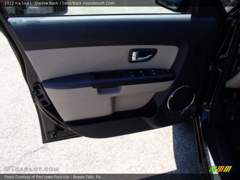 Shadow Black / Sand/Black Houndstooth Cloth 2013 Kia Soul !