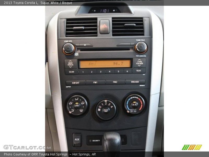 Super White / Bisque 2013 Toyota Corolla L