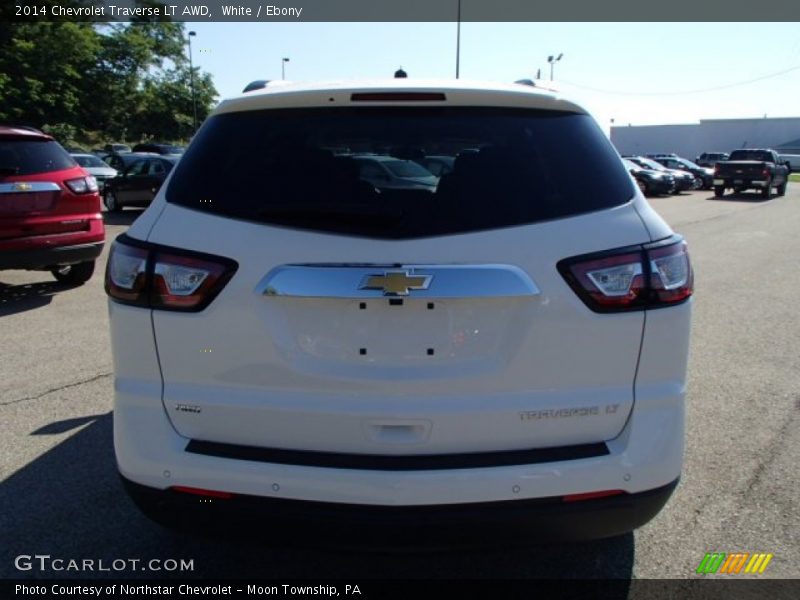 White / Ebony 2014 Chevrolet Traverse LT AWD