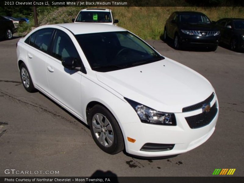 Summit White / Jet Black/Medium Titanium 2013 Chevrolet Cruze LS