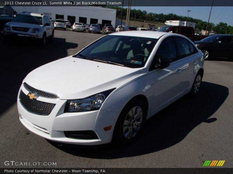 Summit White / Jet Black/Medium Titanium 2013 Chevrolet Cruze LS