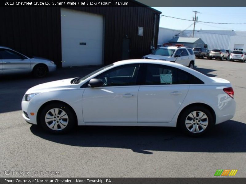 Summit White / Jet Black/Medium Titanium 2013 Chevrolet Cruze LS