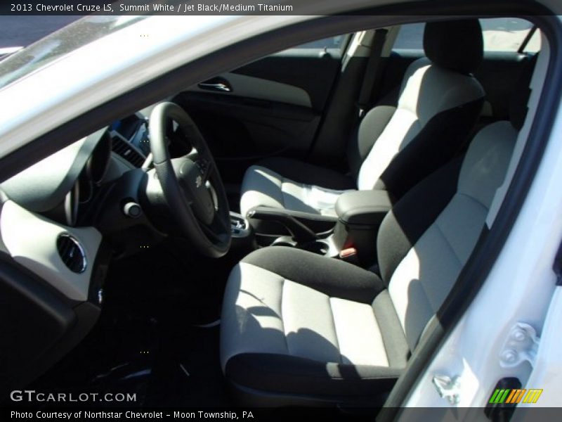 Summit White / Jet Black/Medium Titanium 2013 Chevrolet Cruze LS