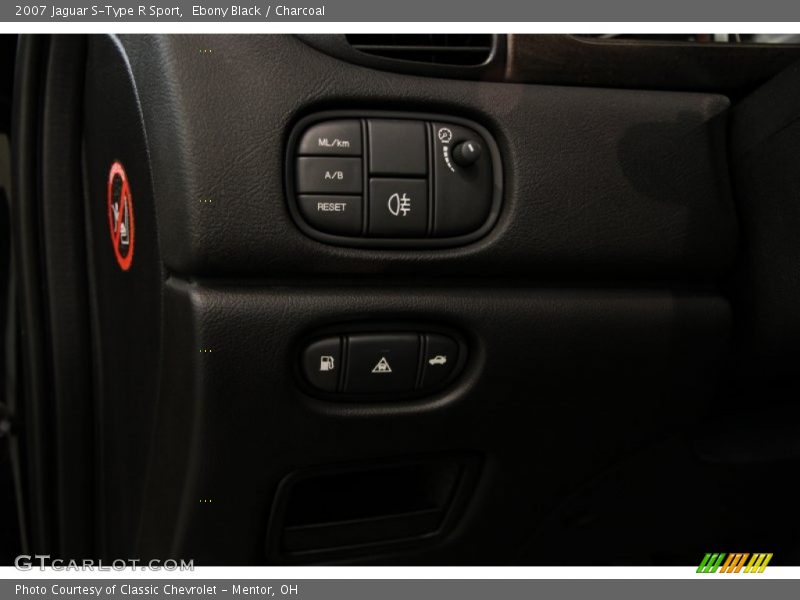 Ebony Black / Charcoal 2007 Jaguar S-Type R Sport