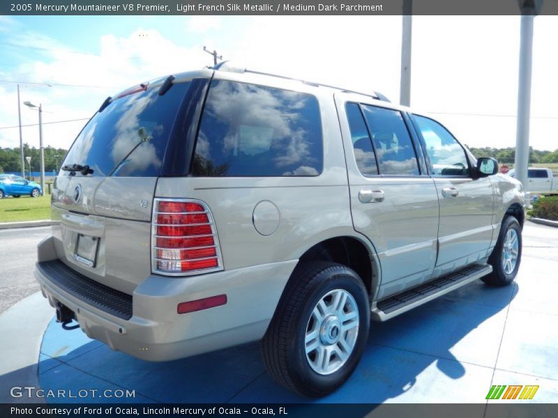 Light French Silk Metallic / Medium Dark Parchment 2005 Mercury Mountaineer V8 Premier