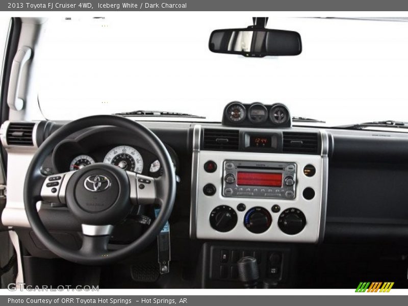 Iceberg White / Dark Charcoal 2013 Toyota FJ Cruiser 4WD