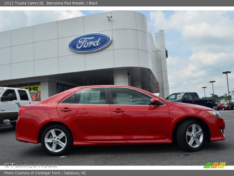 Barcelona Red Metallic / Black 2012 Toyota Camry SE