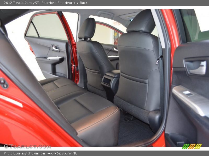 Barcelona Red Metallic / Black 2012 Toyota Camry SE