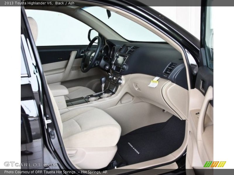 Black / Ash 2013 Toyota Highlander V6
