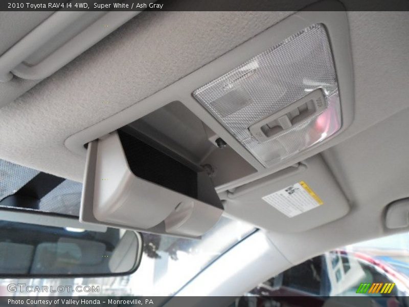 Super White / Ash Gray 2010 Toyota RAV4 I4 4WD