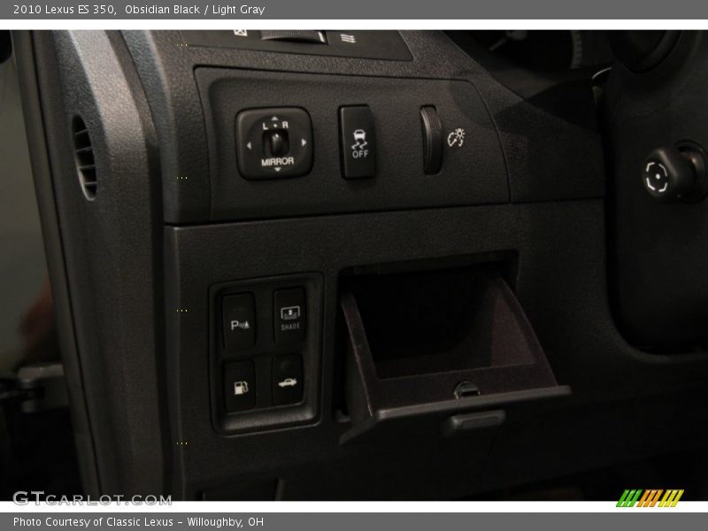 Obsidian Black / Light Gray 2010 Lexus ES 350