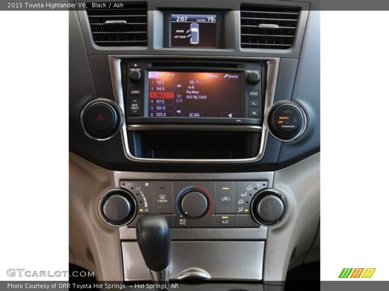 Black / Ash 2013 Toyota Highlander V6