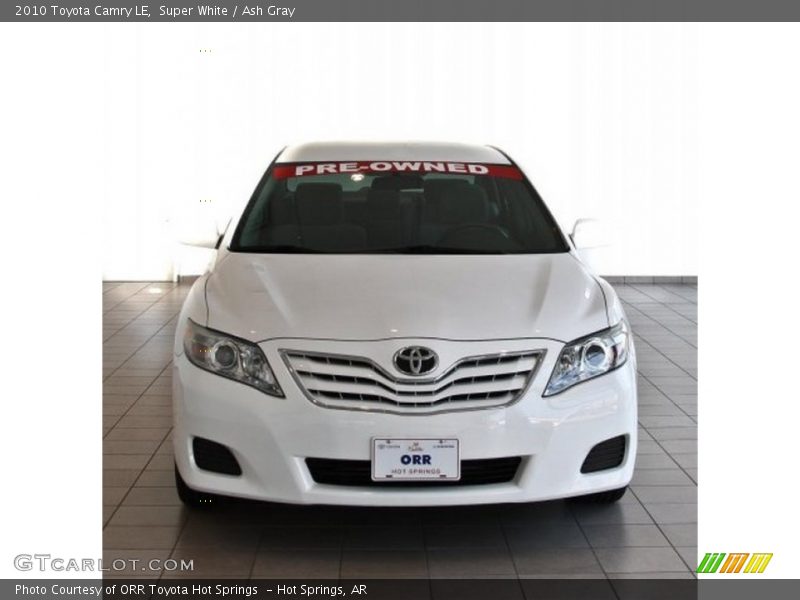 Super White / Ash Gray 2010 Toyota Camry LE